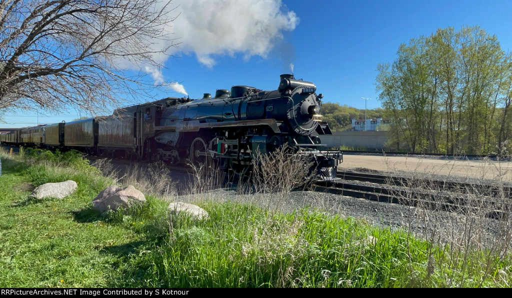 CP Rail 2816 Empress St Paul MN May 2024